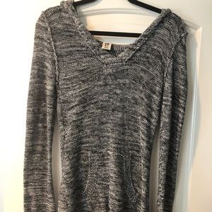 Roxy sweater